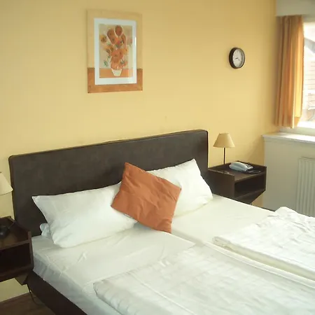 贝格尔斯图本餐厅酒店